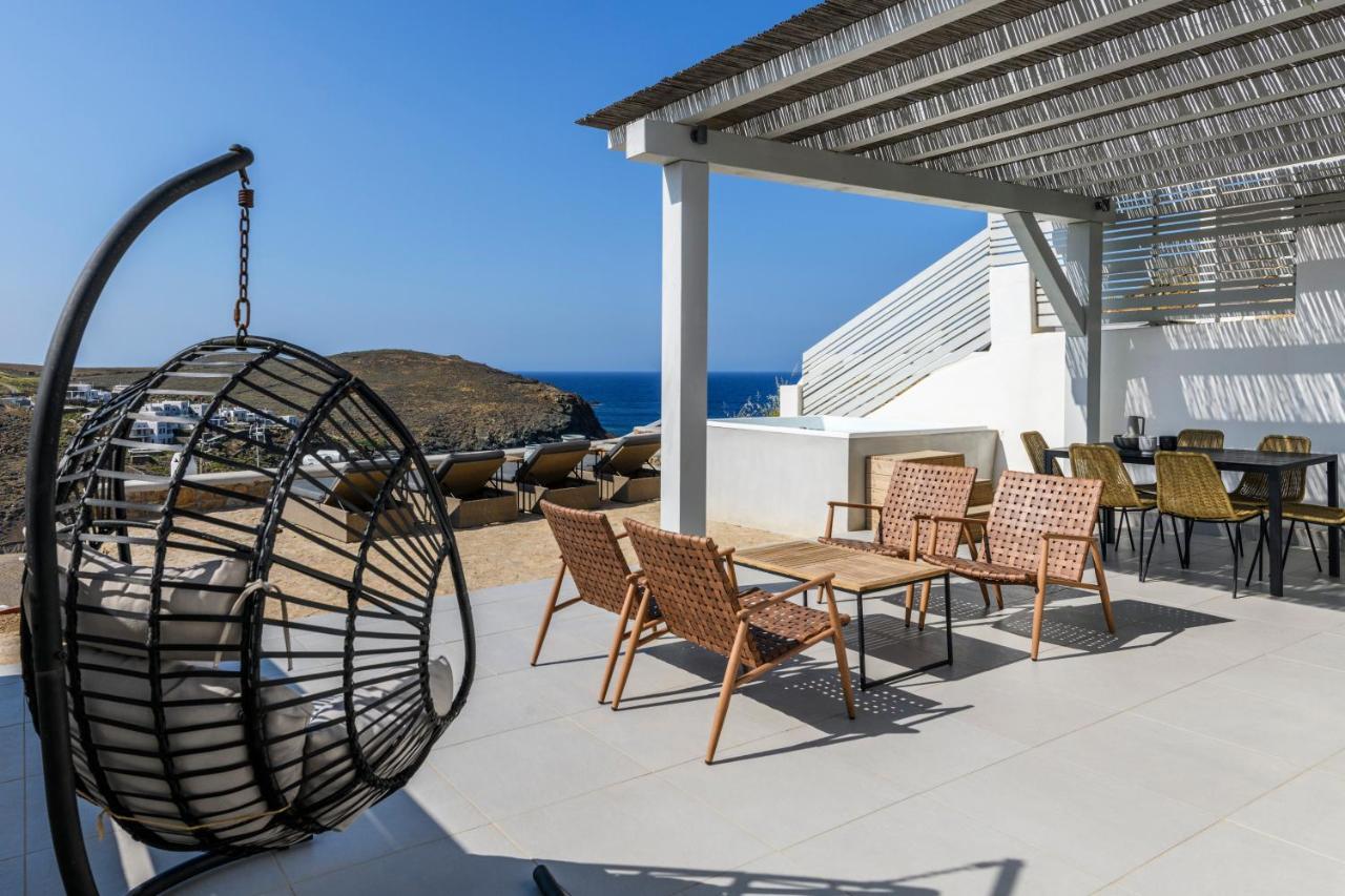 Mykonos Residence Villas & Suites Merchia Beach ภายนอก รูปภาพ
