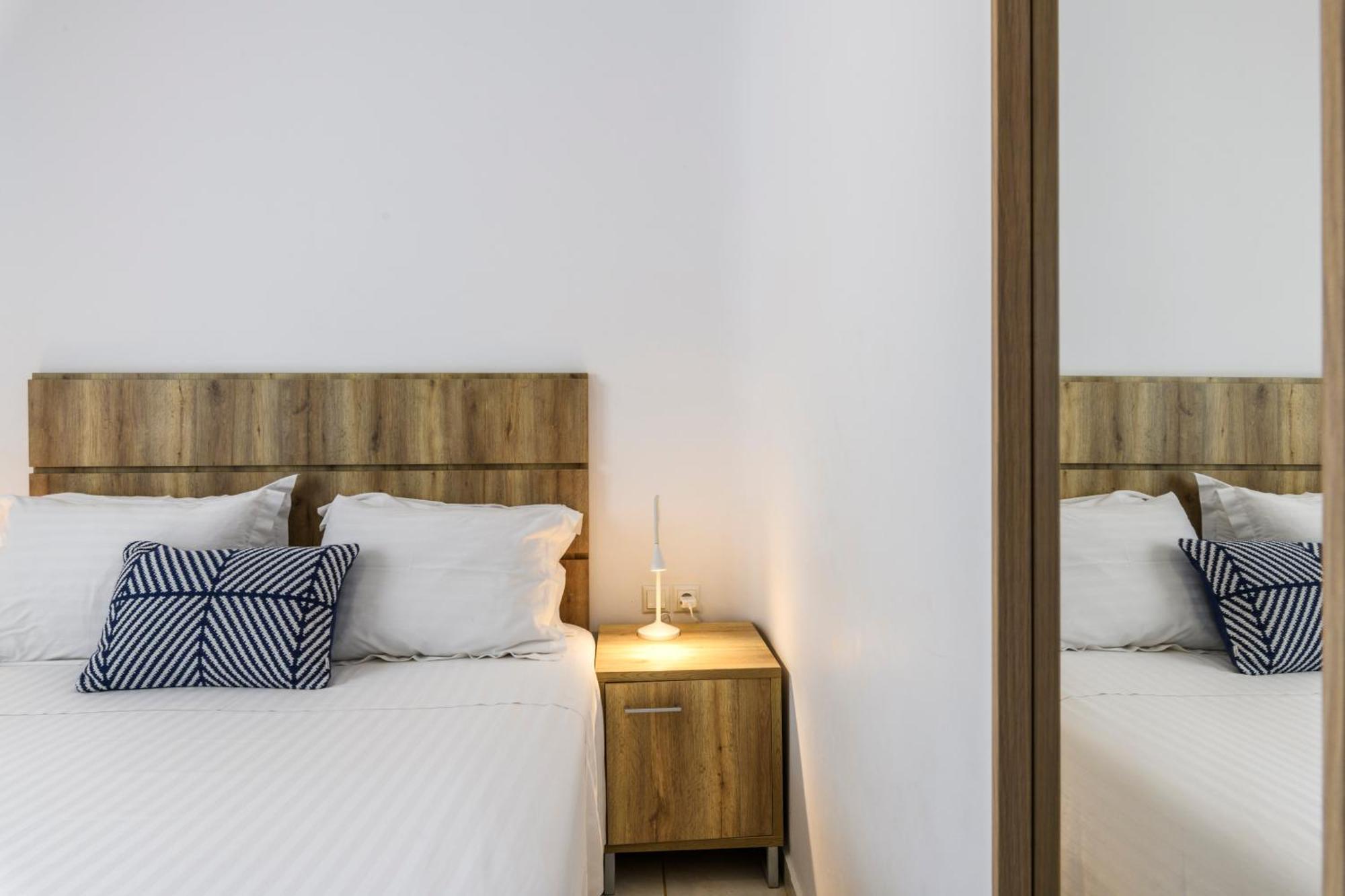 Mykonos Residence Villas & Suites Merchia Beach ภายนอก รูปภาพ